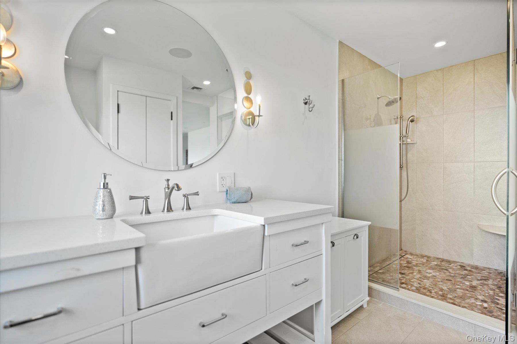 1 Dolphin Way, Riverhead, NY 11901