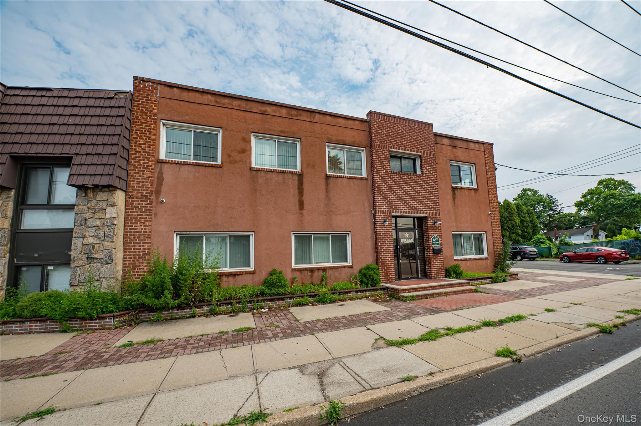 837 Old Country Road, Westbury, NY 11590