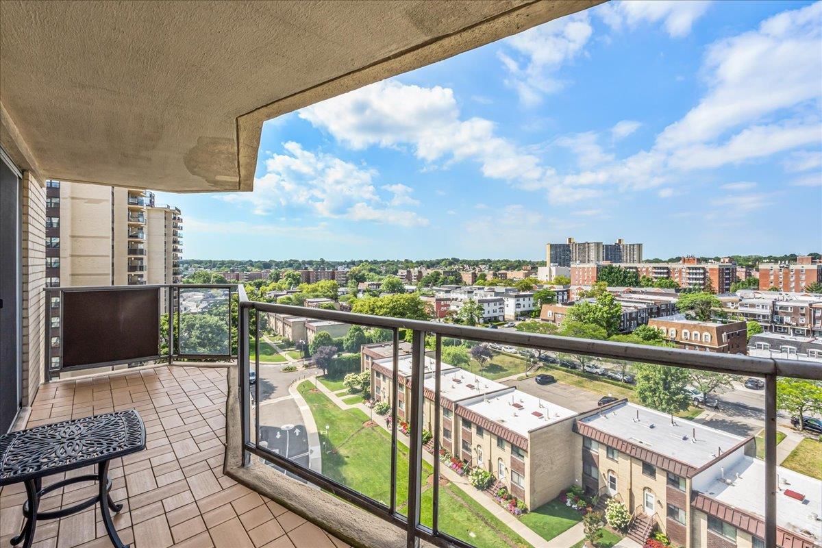 17-85 215th Street # 10E, Bayside, NY 11360