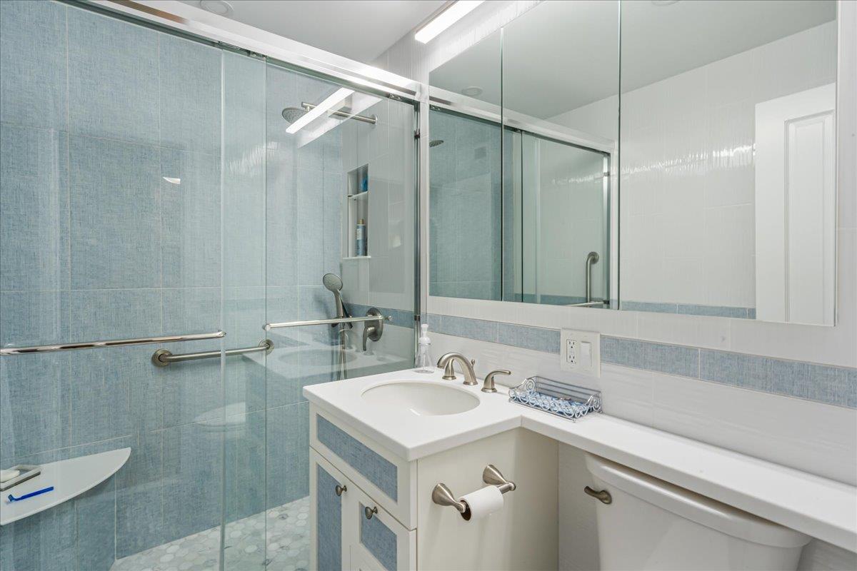 17-85 215th Street # 10E, Bayside, NY 11360