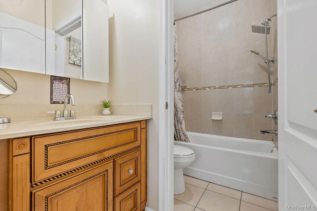 1113 Parkview Drive, Spring Valley, NY 10977