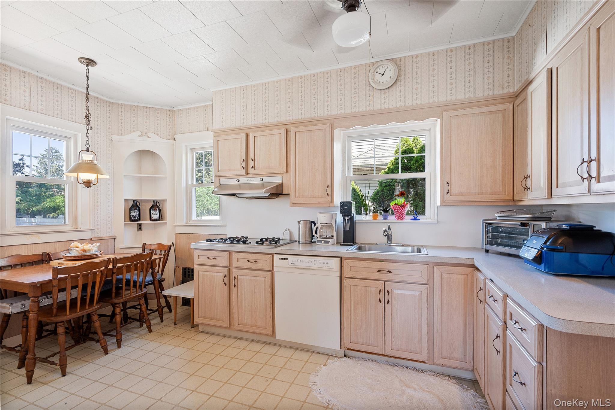 107 Melrose Avenue, East Rockaway, NY 11518