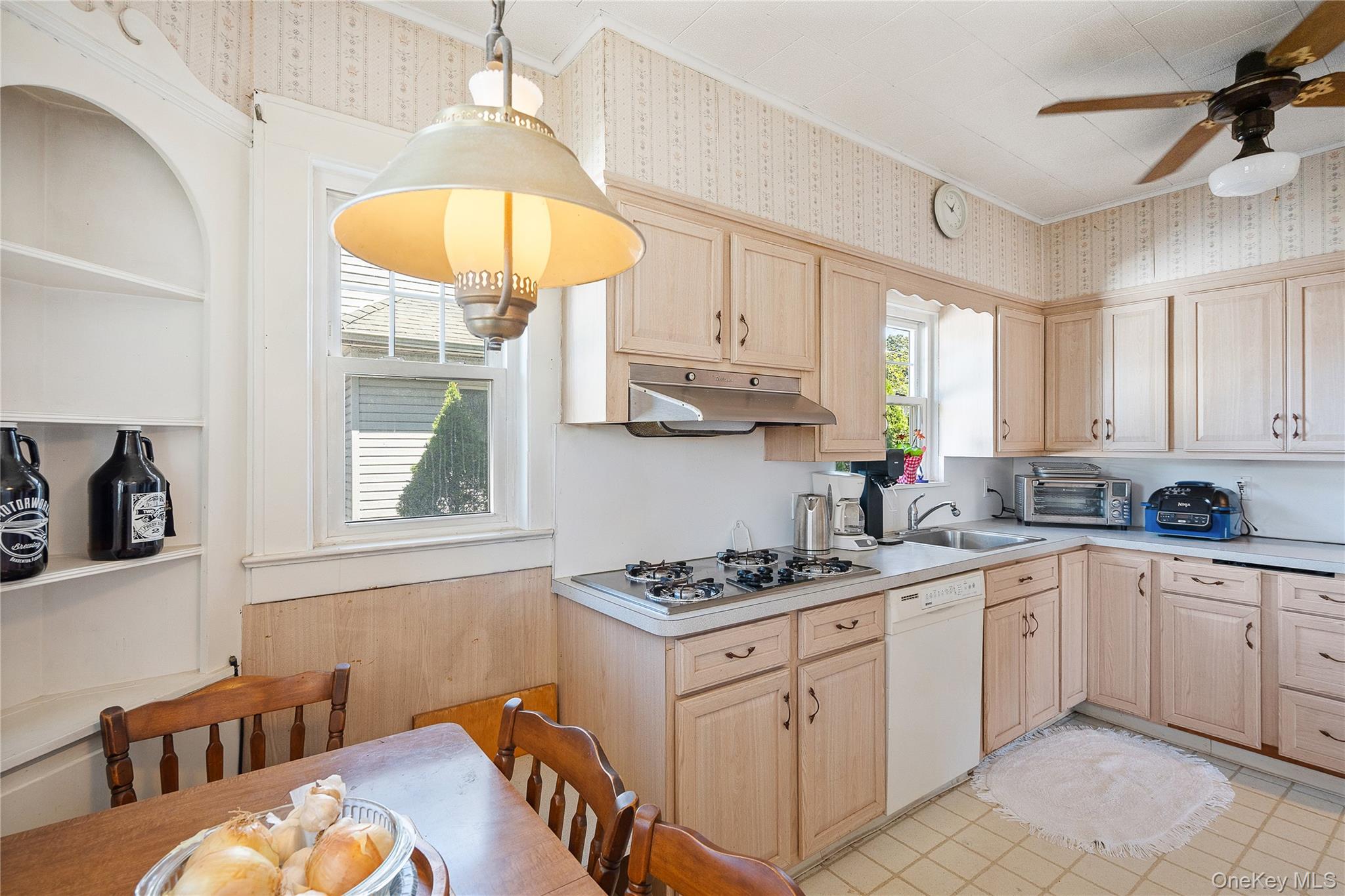 107 Melrose Avenue, East Rockaway, NY 11518