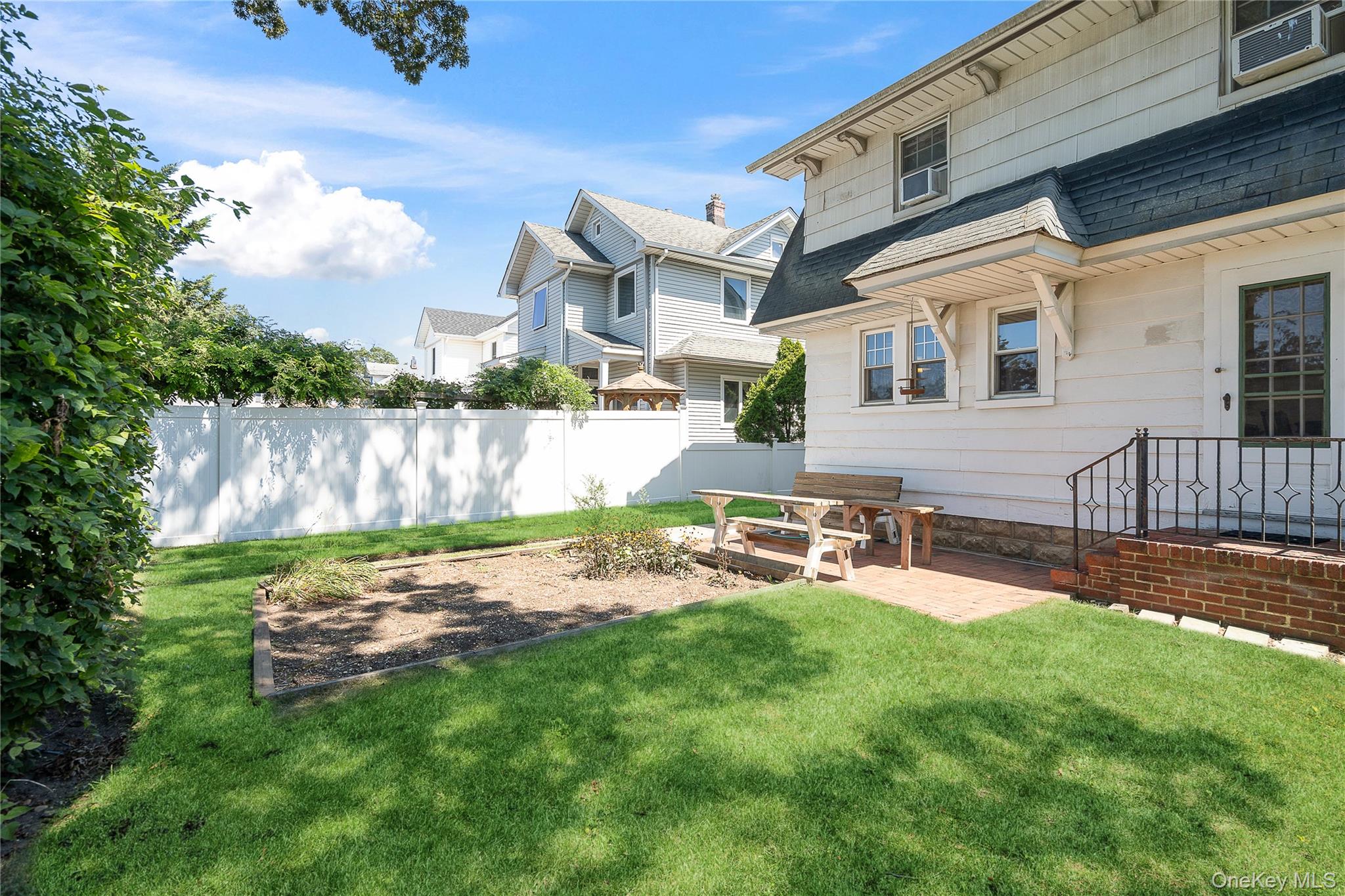 107 Melrose Avenue, East Rockaway, NY 11518