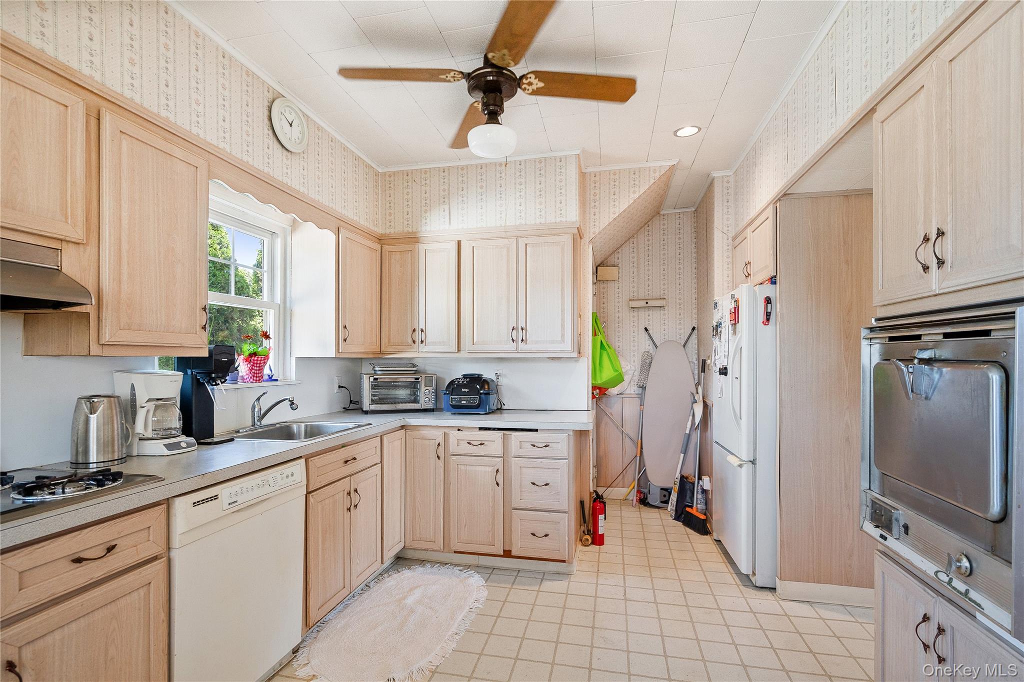 107 Melrose Avenue, East Rockaway, NY 11518