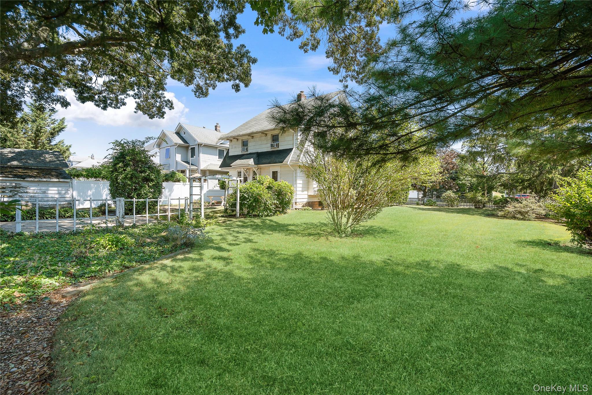 107 Melrose Avenue, East Rockaway, NY 11518