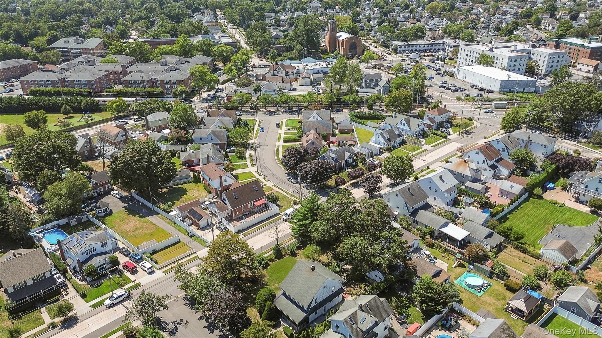 107 Melrose Avenue, East Rockaway, NY 11518