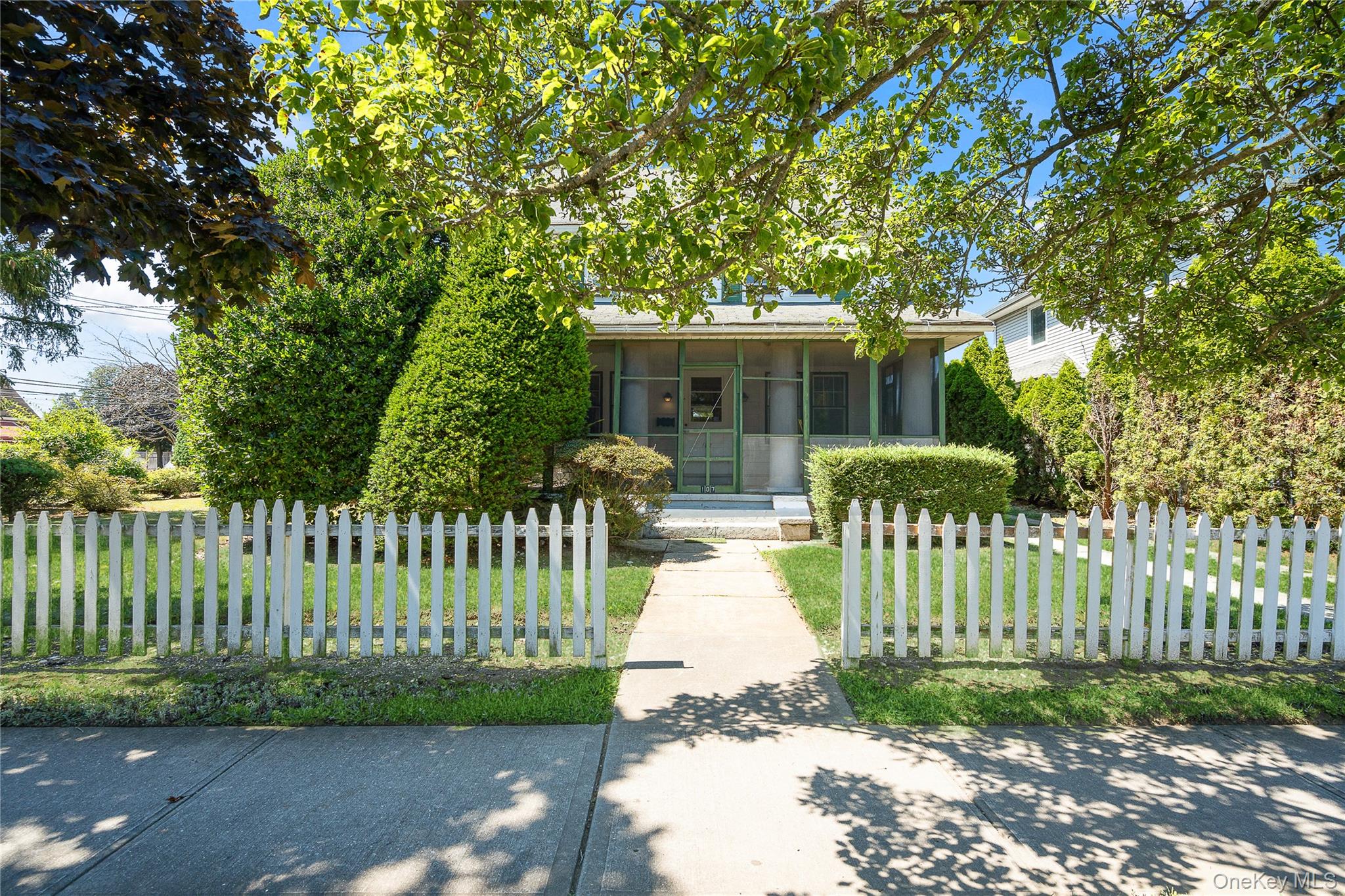 107 Melrose Avenue, East Rockaway, NY 11518