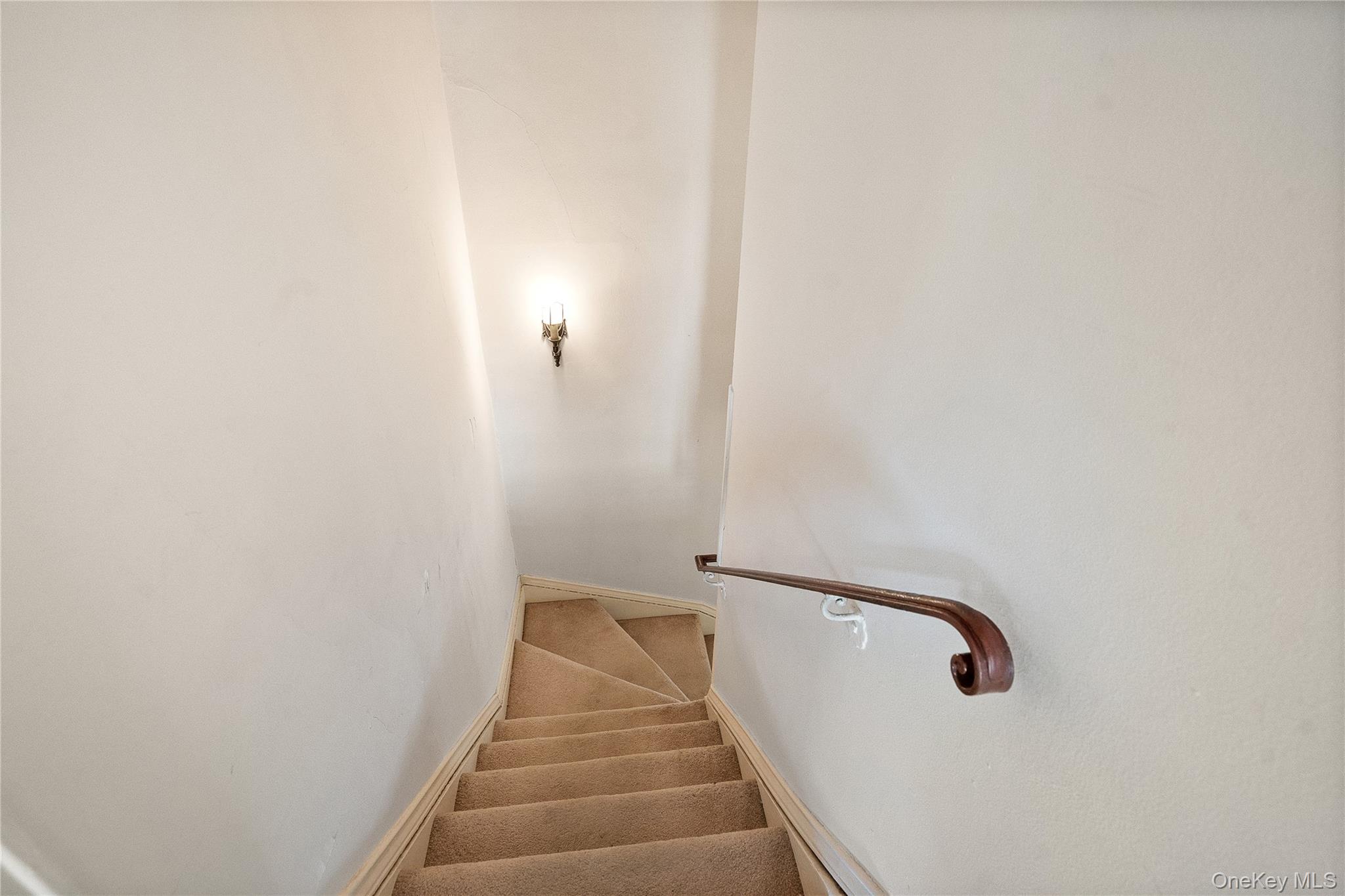 107 Melrose Avenue, East Rockaway, NY 11518