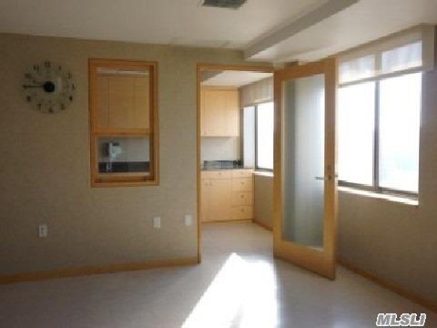 136-40 39 Avenue # 6A, Flushing, NY 11354