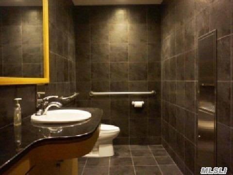 136-40 39 Avenue # 6A, Flushing, NY 11354
