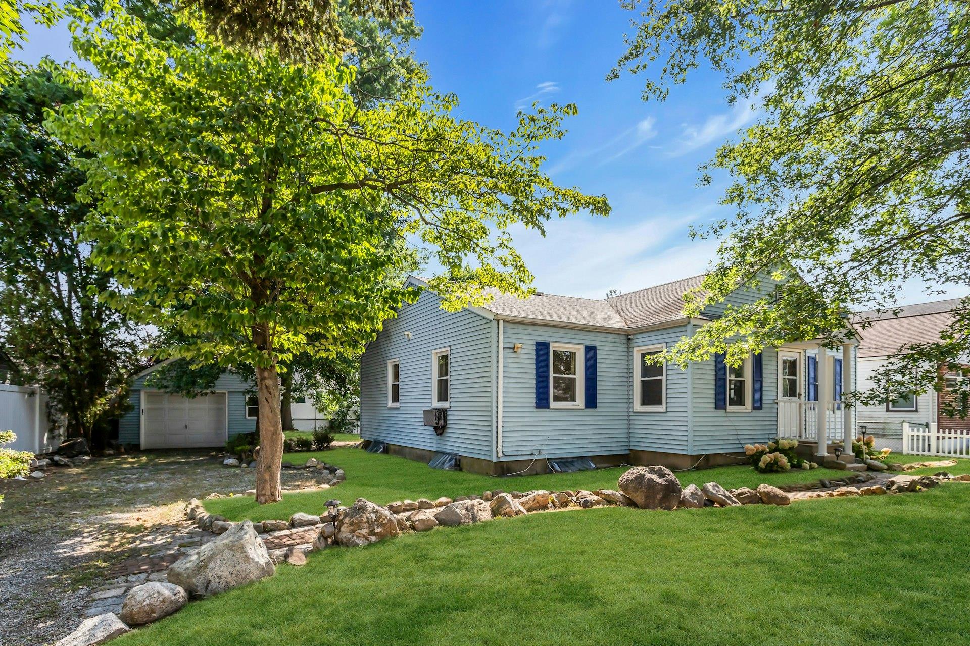 132 Gordon Avenue, Westbury, NY 11590