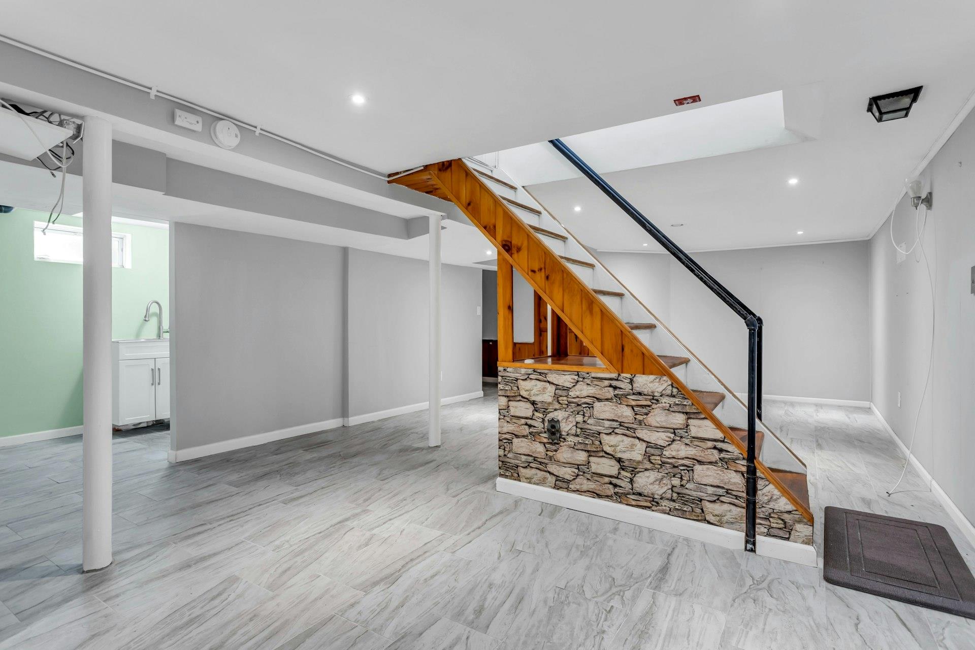 132 Gordon Avenue, Westbury, NY 11590