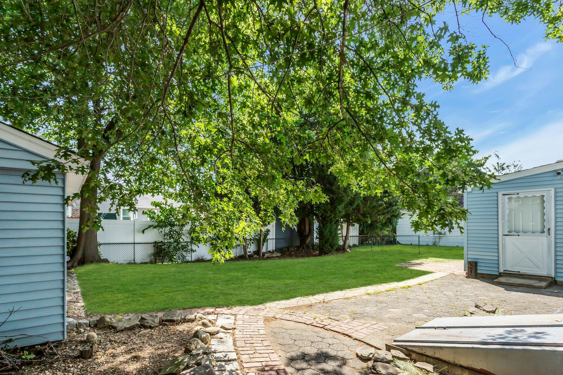 132 Gordon Avenue, Westbury, NY 11590