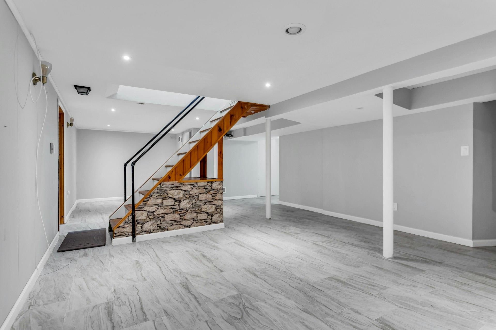 132 Gordon Avenue, Westbury, NY 11590