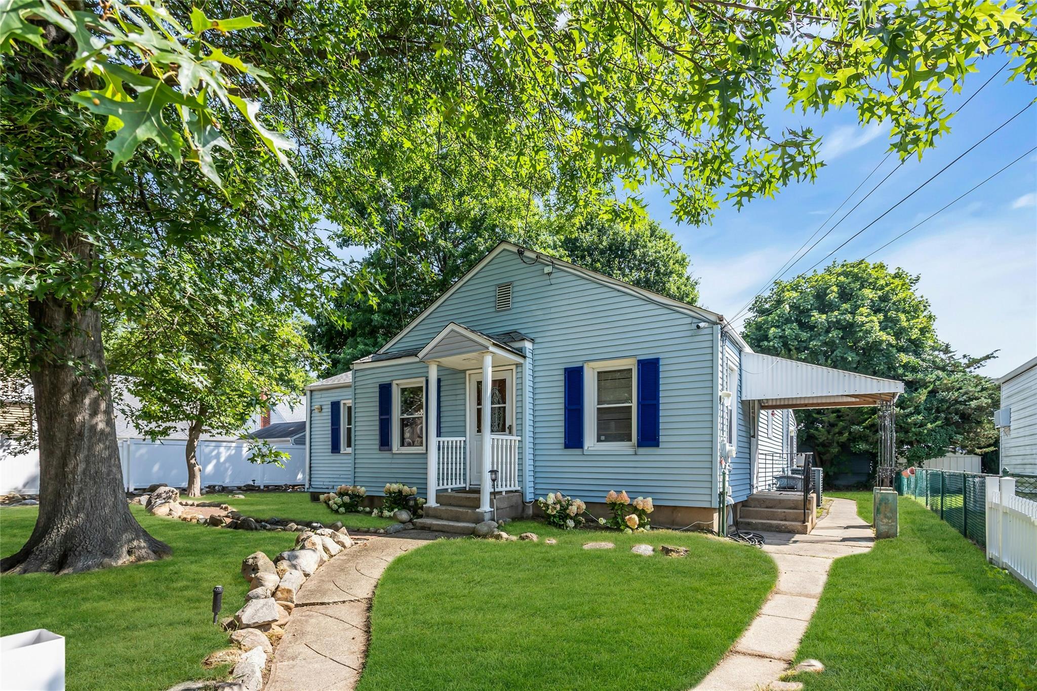 132 Gordon Avenue, Westbury, NY 11590