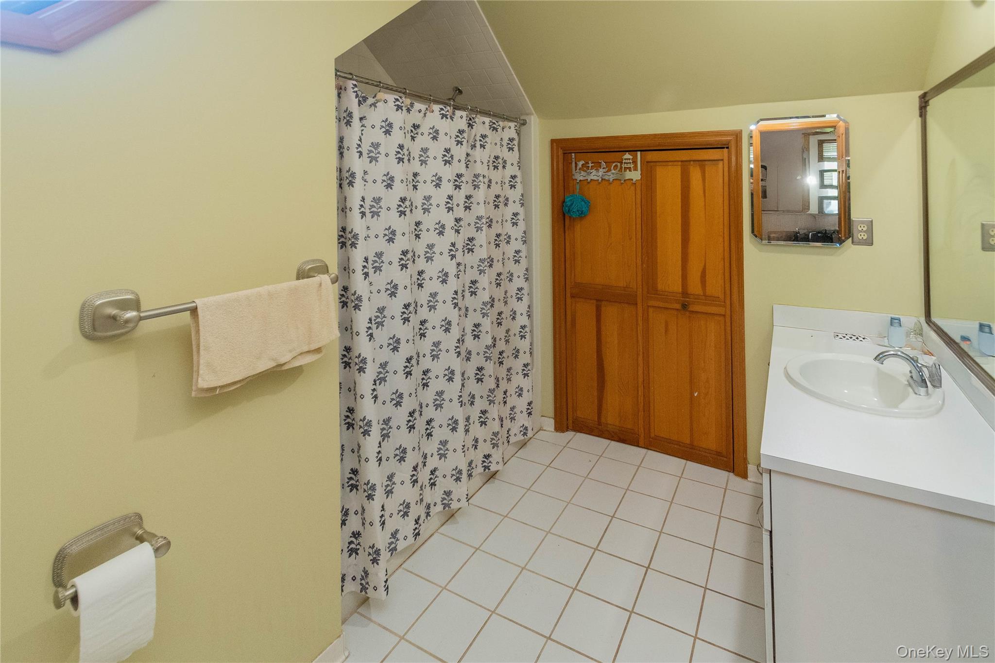 1 Far Horizons Drive, Newburgh, NY 12550