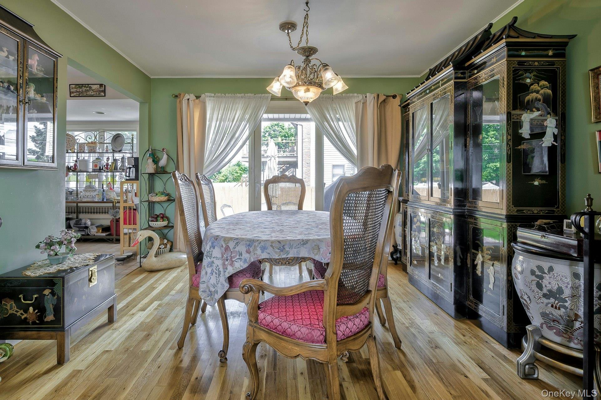 3895 Green Place, Bethpage, NY 11714