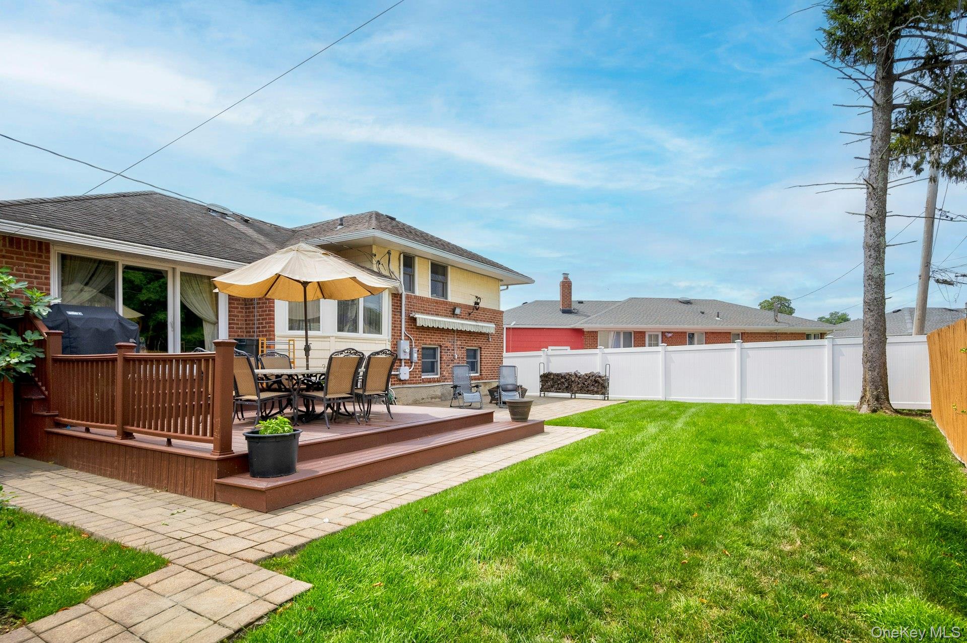 3895 Green Place, Bethpage, NY 11714