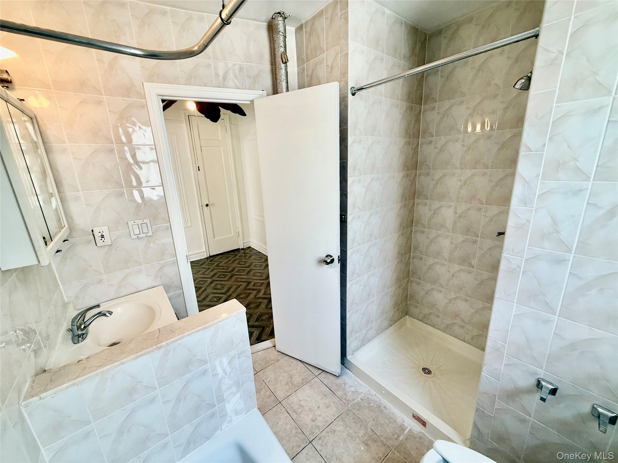 897 Empire Boulevard # F6, Brooklyn, NY 11213