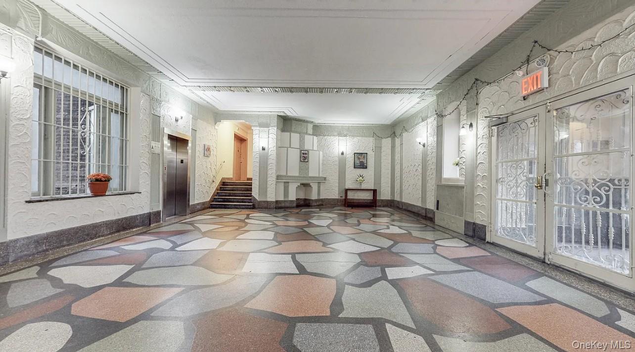 897 Empire Boulevard # F6, Brooklyn, NY 11213