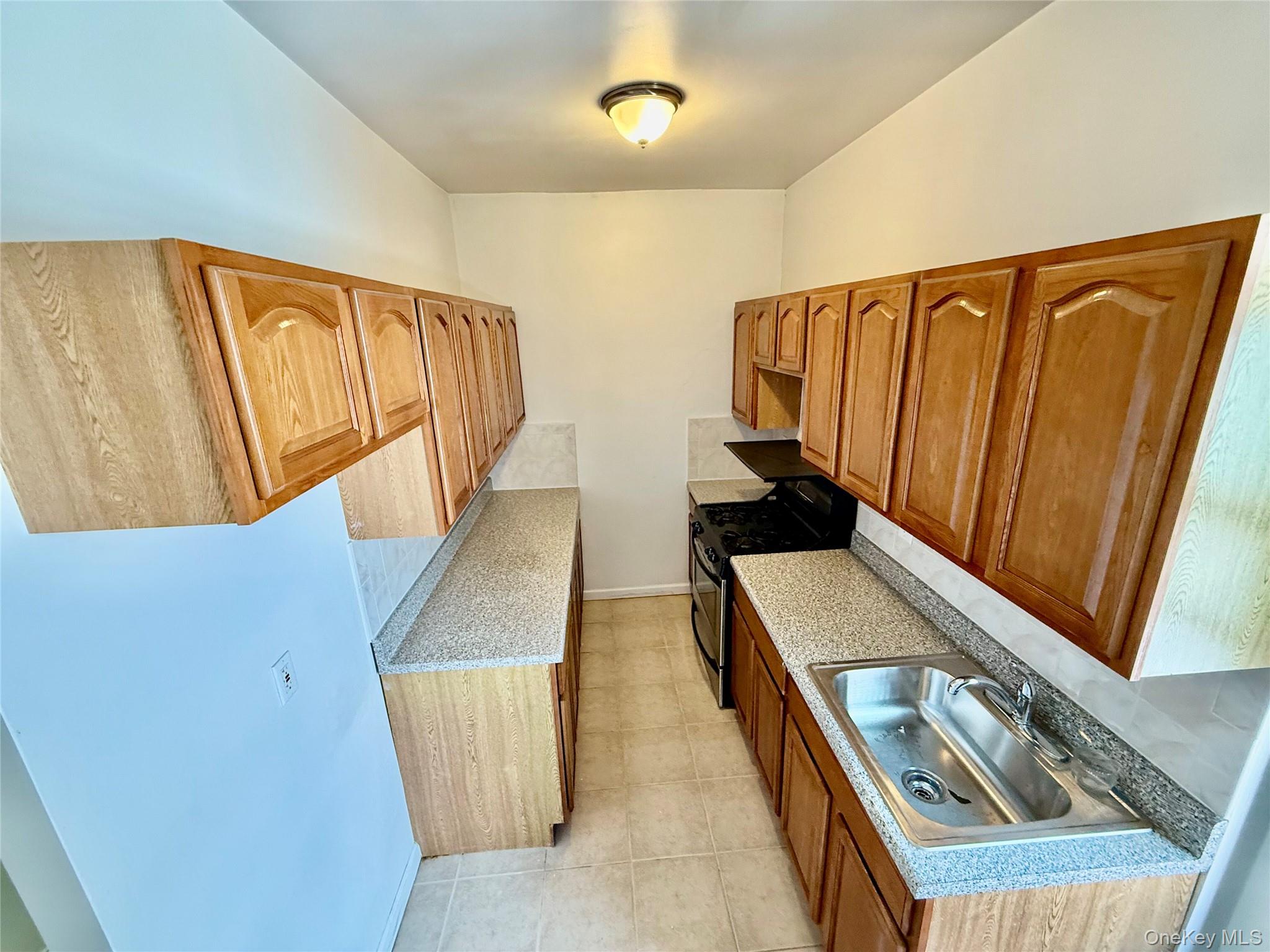 897 Empire Boulevard # F6, Brooklyn, NY 11213