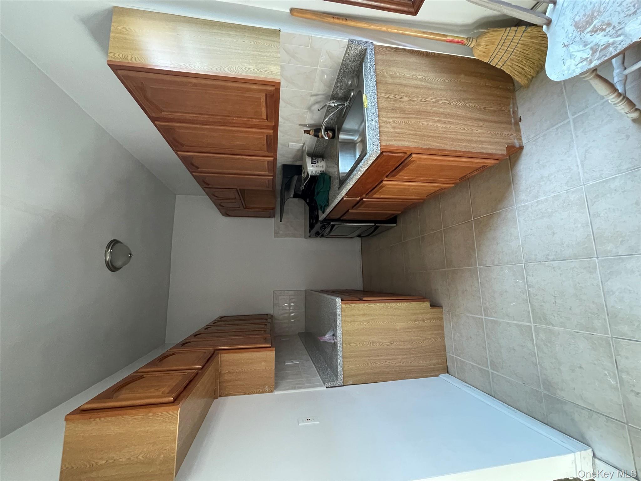 897 Empire Boulevard # F6, Brooklyn, NY 11213