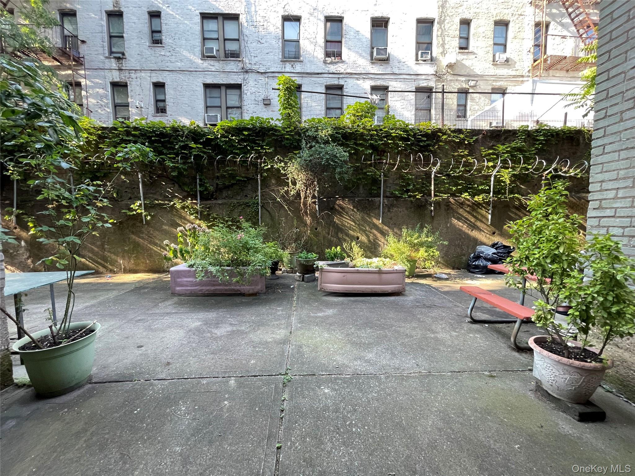 897 Empire Boulevard # F6, Brooklyn, NY 11213