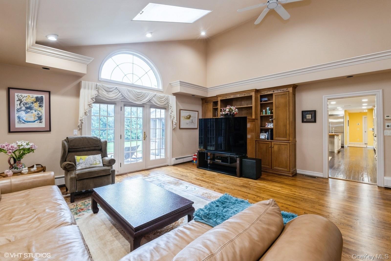 835 Barberry Lane, Woodsburgh, NY 11598