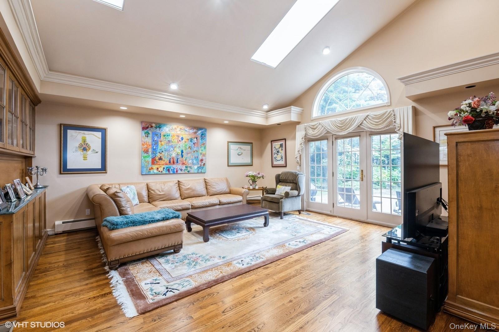 835 Barberry Lane, Woodsburgh, NY 11598