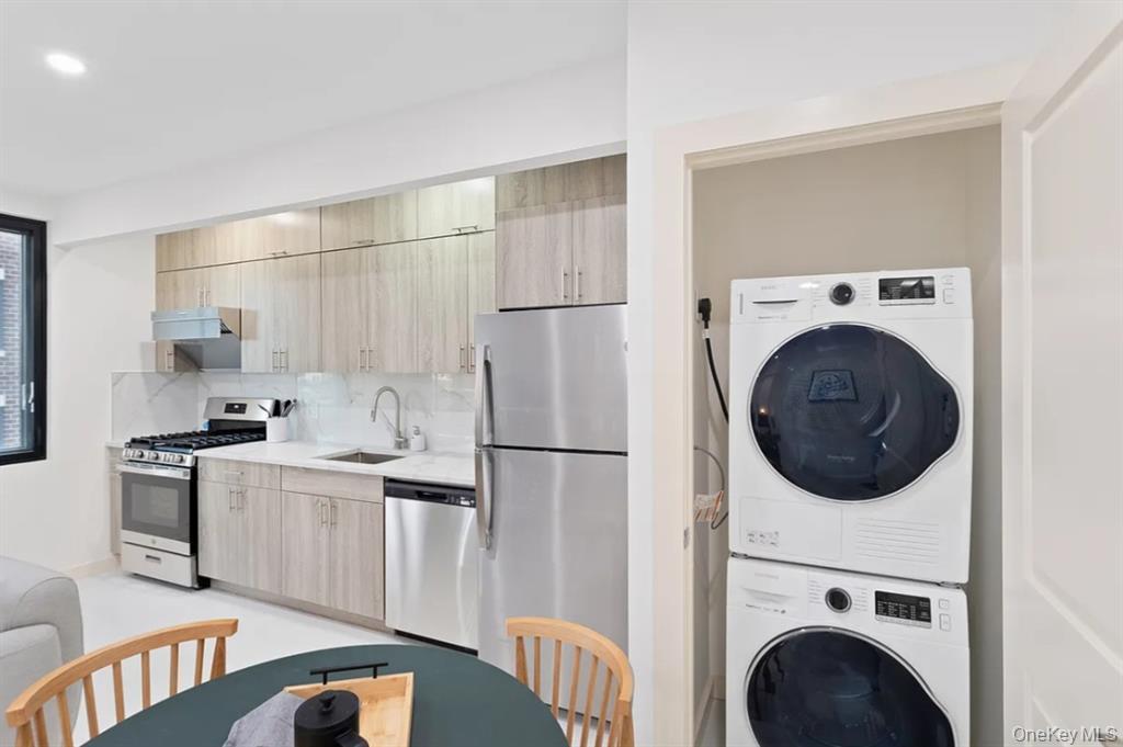 124-28 Queens Blvd. # PH-B, Kew Gardens, NY 11415