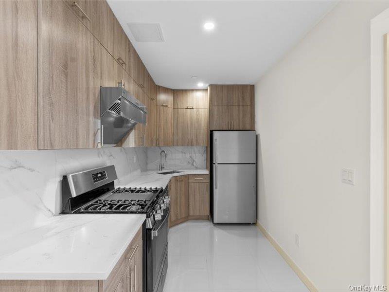 124-28 Queens Blvd. # 12A, Kew Gardens, NY 11415