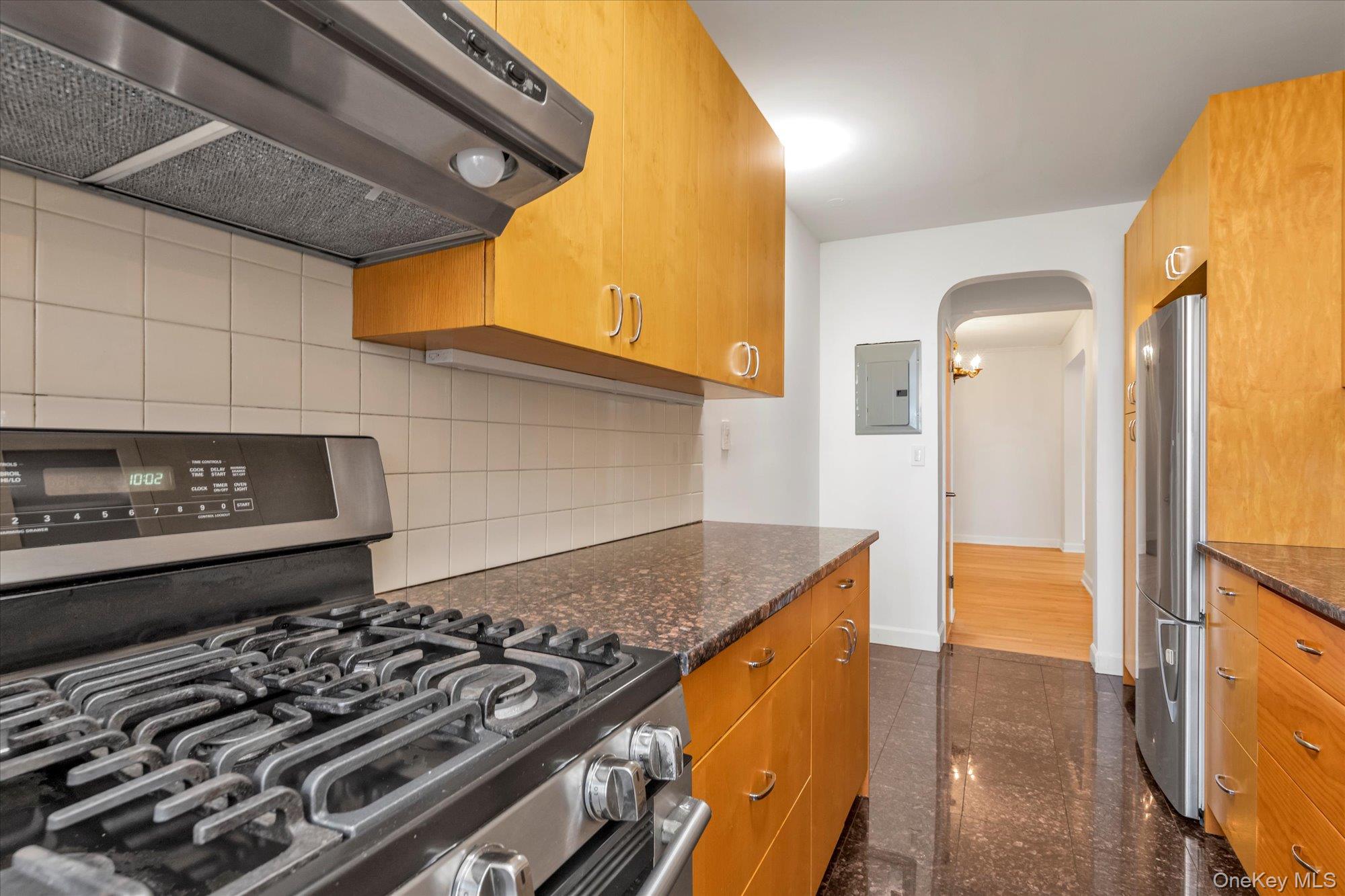 67-35 Yellowstone Boulevard # 6H, Forest Hills, NY 11375