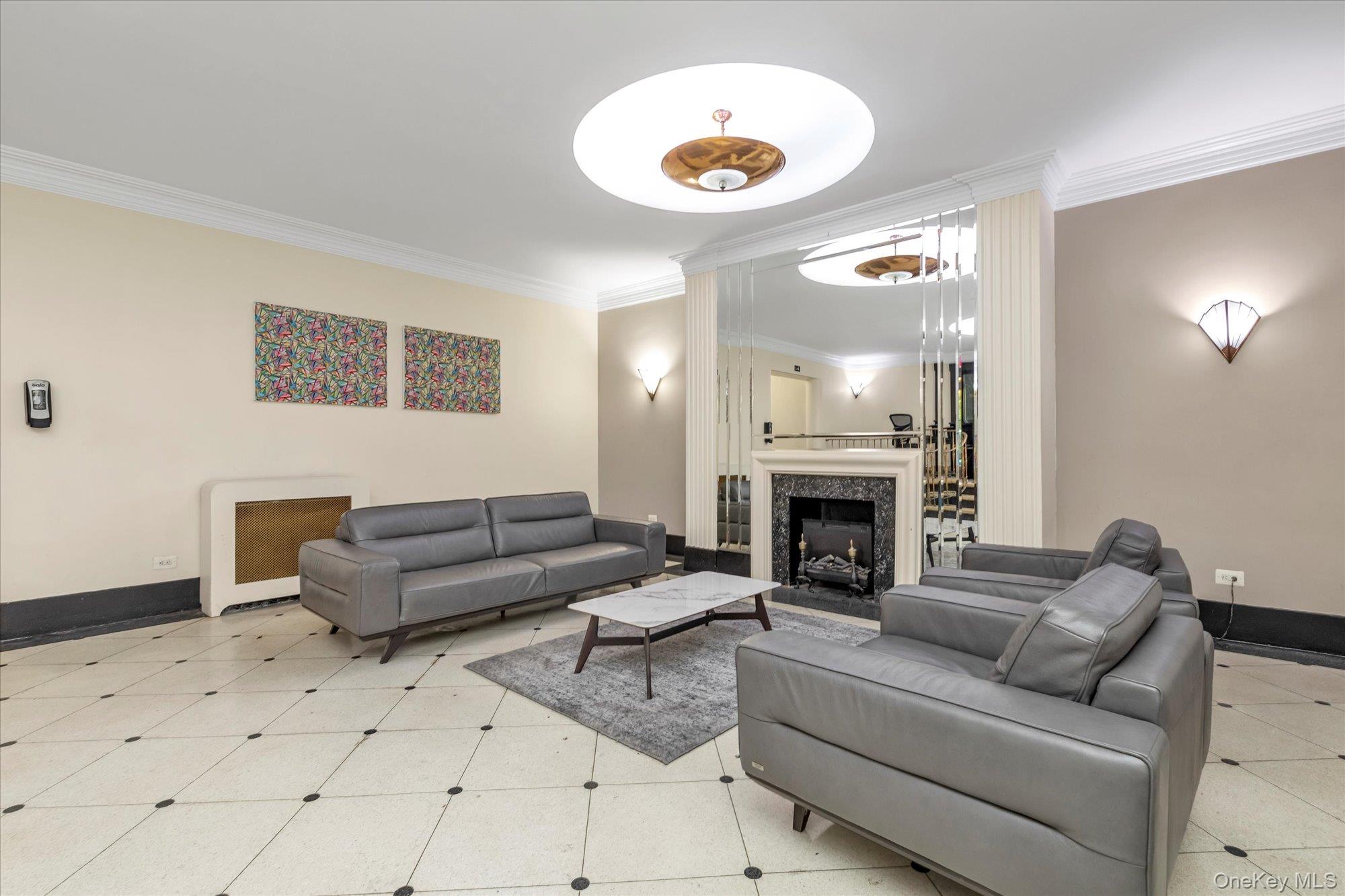 67-35 Yellowstone Boulevard # 6H, Forest Hills, NY 11375