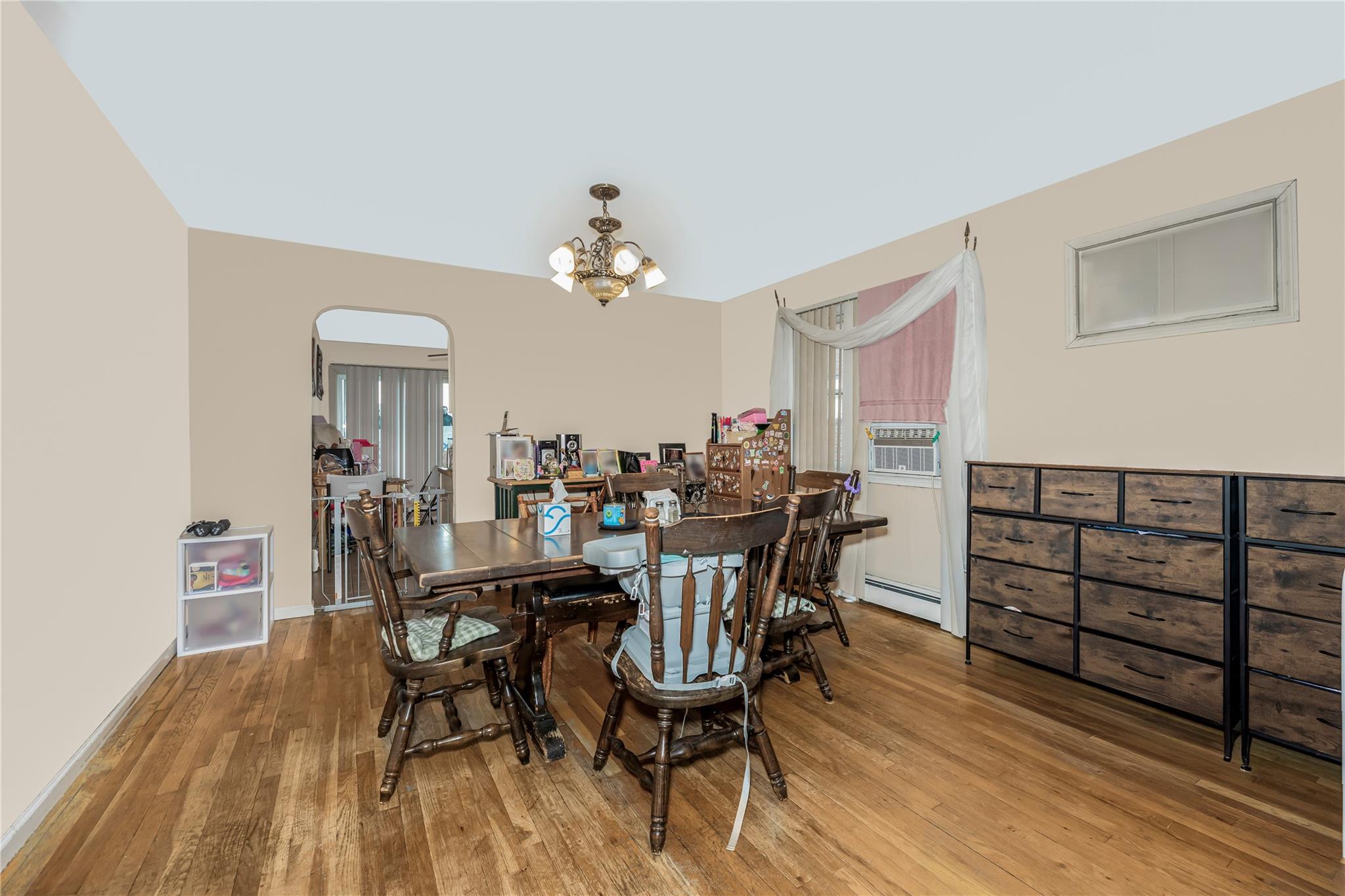 39 Dunston Avenue, Yonkers, NY 10701