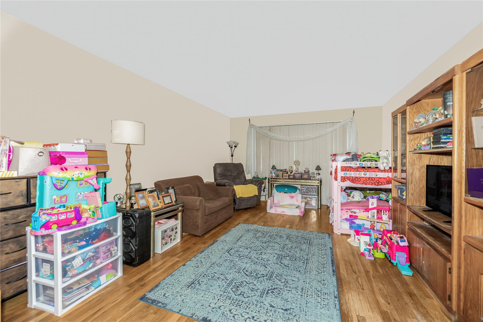 39 Dunston Avenue, Yonkers, NY 10701