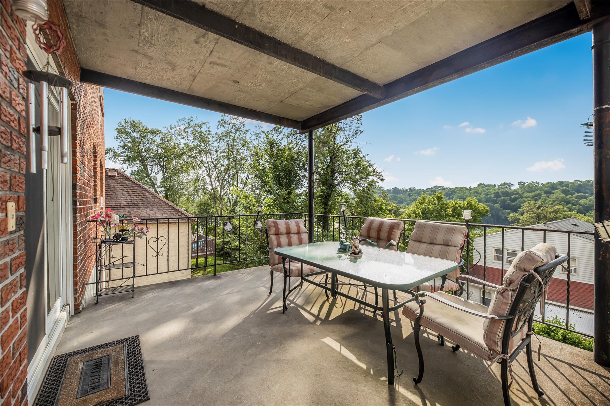 39 Dunston Avenue, Yonkers, NY 10701