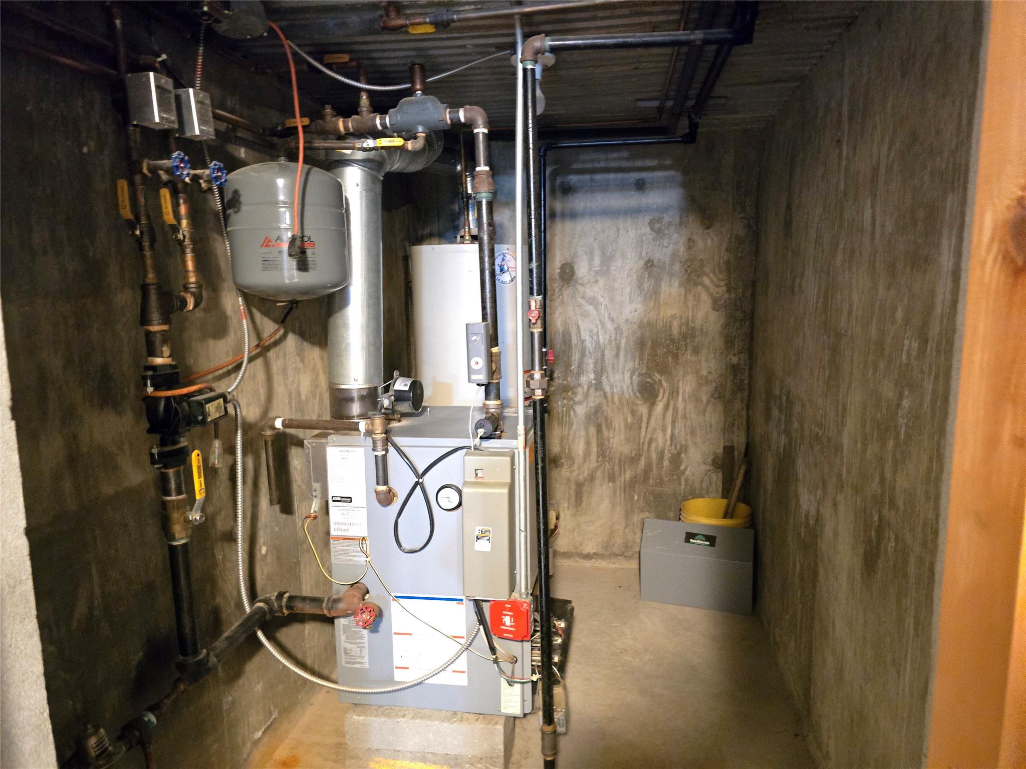 204-19 46TH RD, Bayside, NY 11361