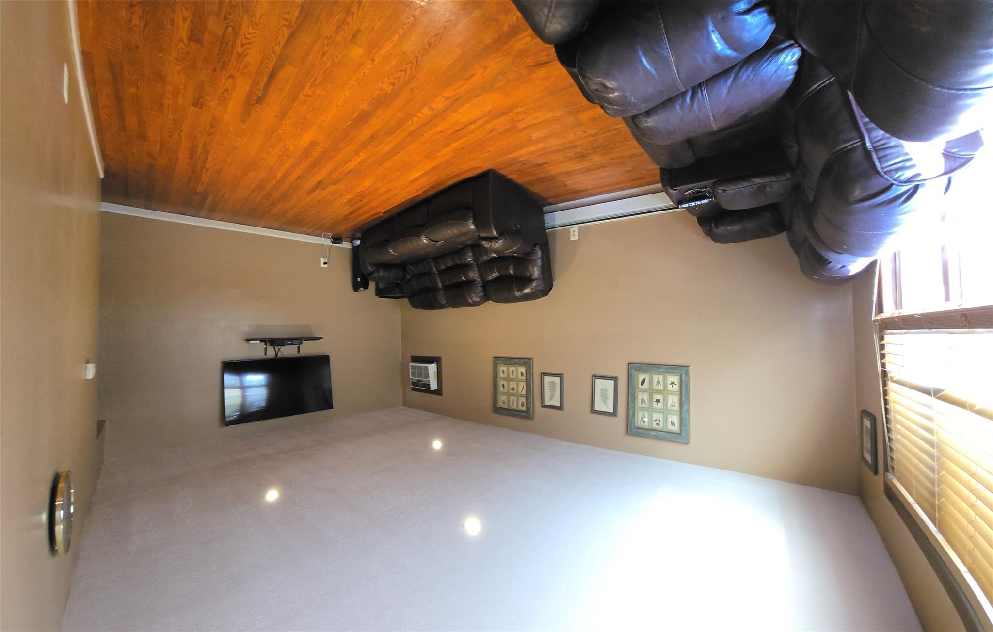 204-19 46TH RD, Bayside, NY 11361