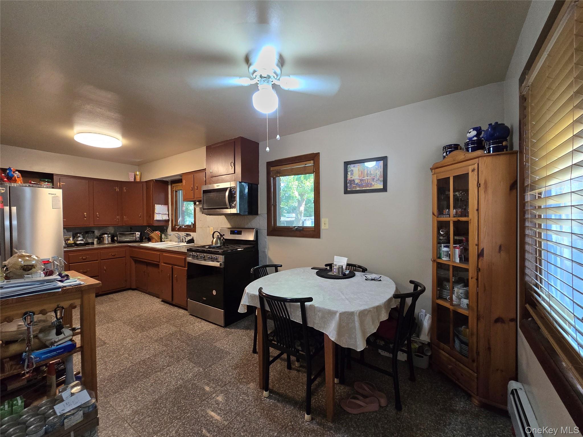 204-19 46TH RD, Bayside, NY 11361