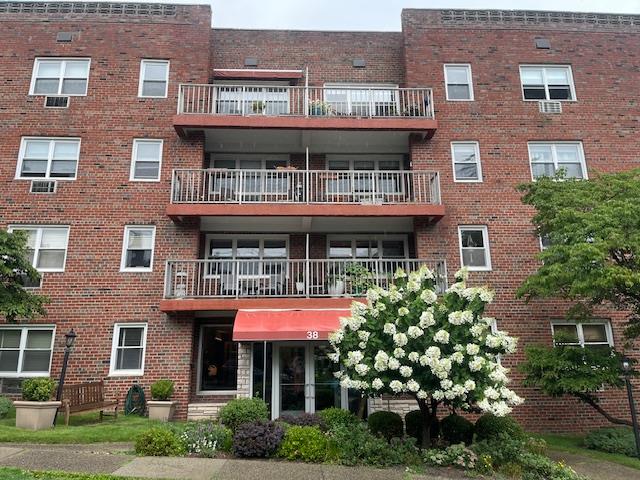 38 4th Avenue # 1B, Nyack, NY 10960
