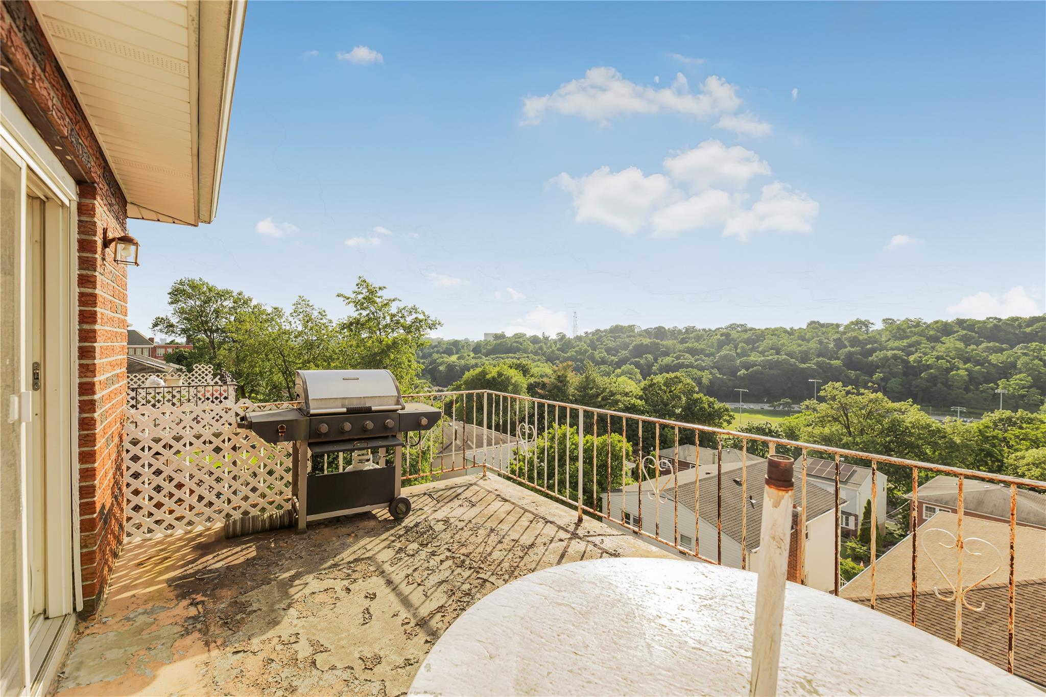 43 Dunston Avenue, Yonkers, NY 10701