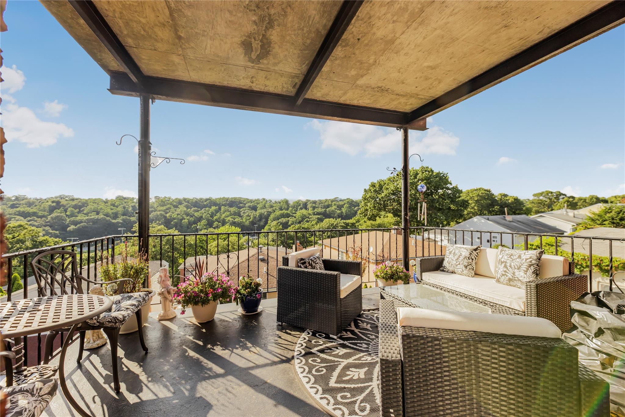 43 Dunston Avenue, Yonkers, NY 10701