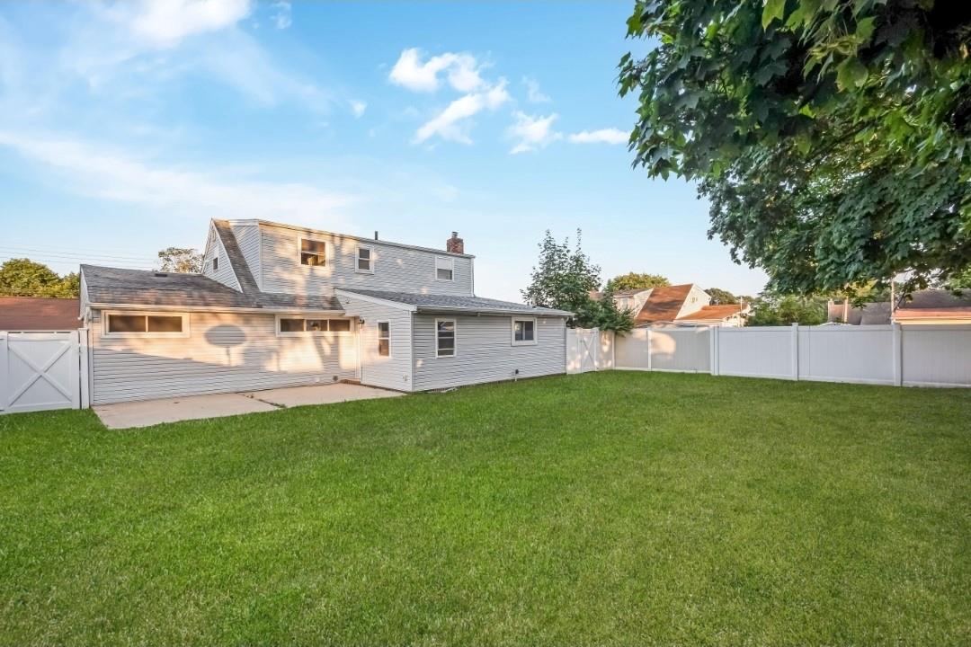 6 Jean Drive, North Babylon, NY 11703