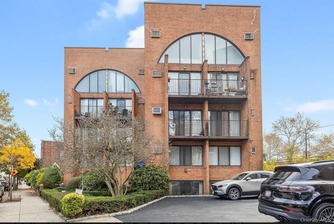 84-62 Austin Street # C007, Kew Gardens, NY 11415