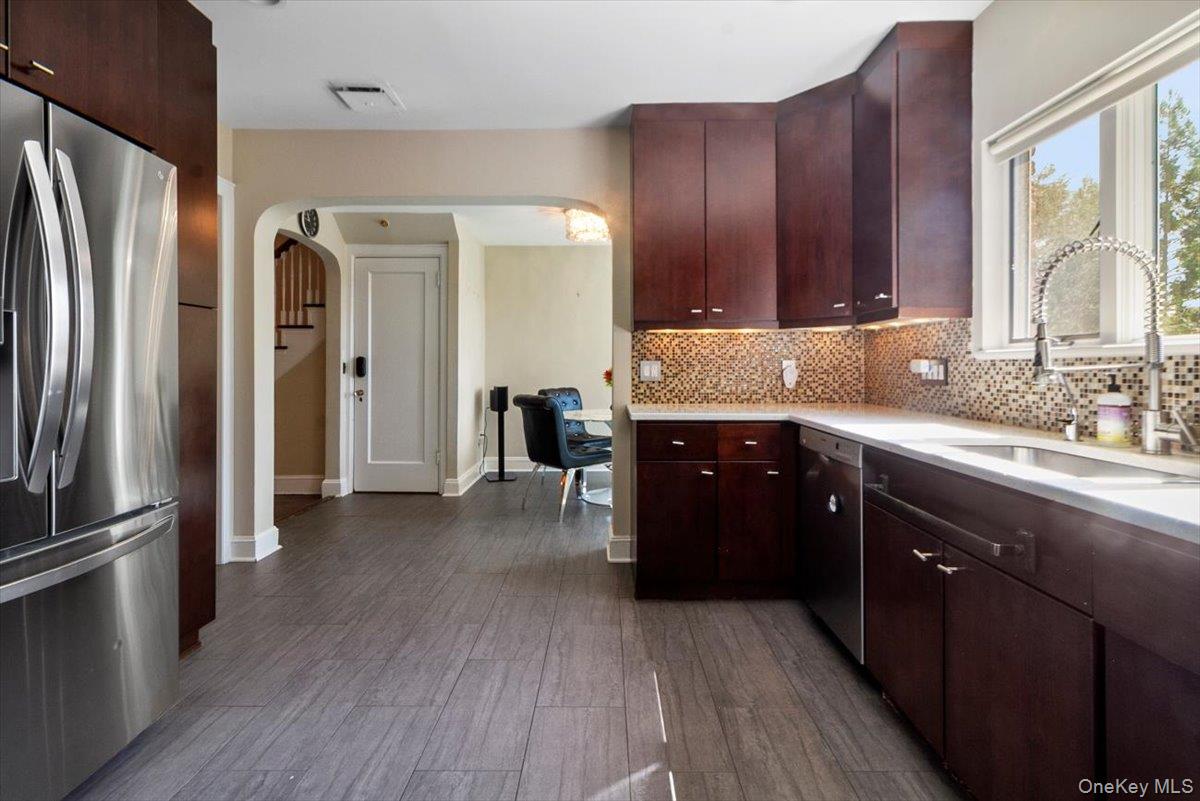 110 Edgemont Road, Scarsdale, NY 10583