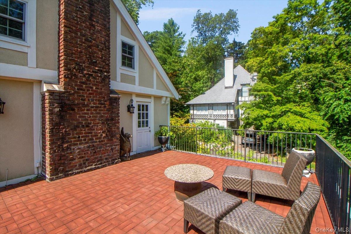 110 Edgemont Road, Scarsdale, NY 10583