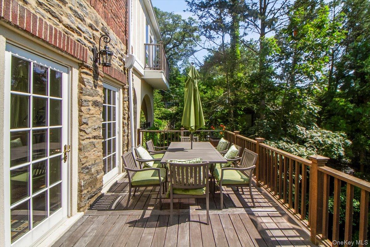 110 Edgemont Road, Scarsdale, NY 10583