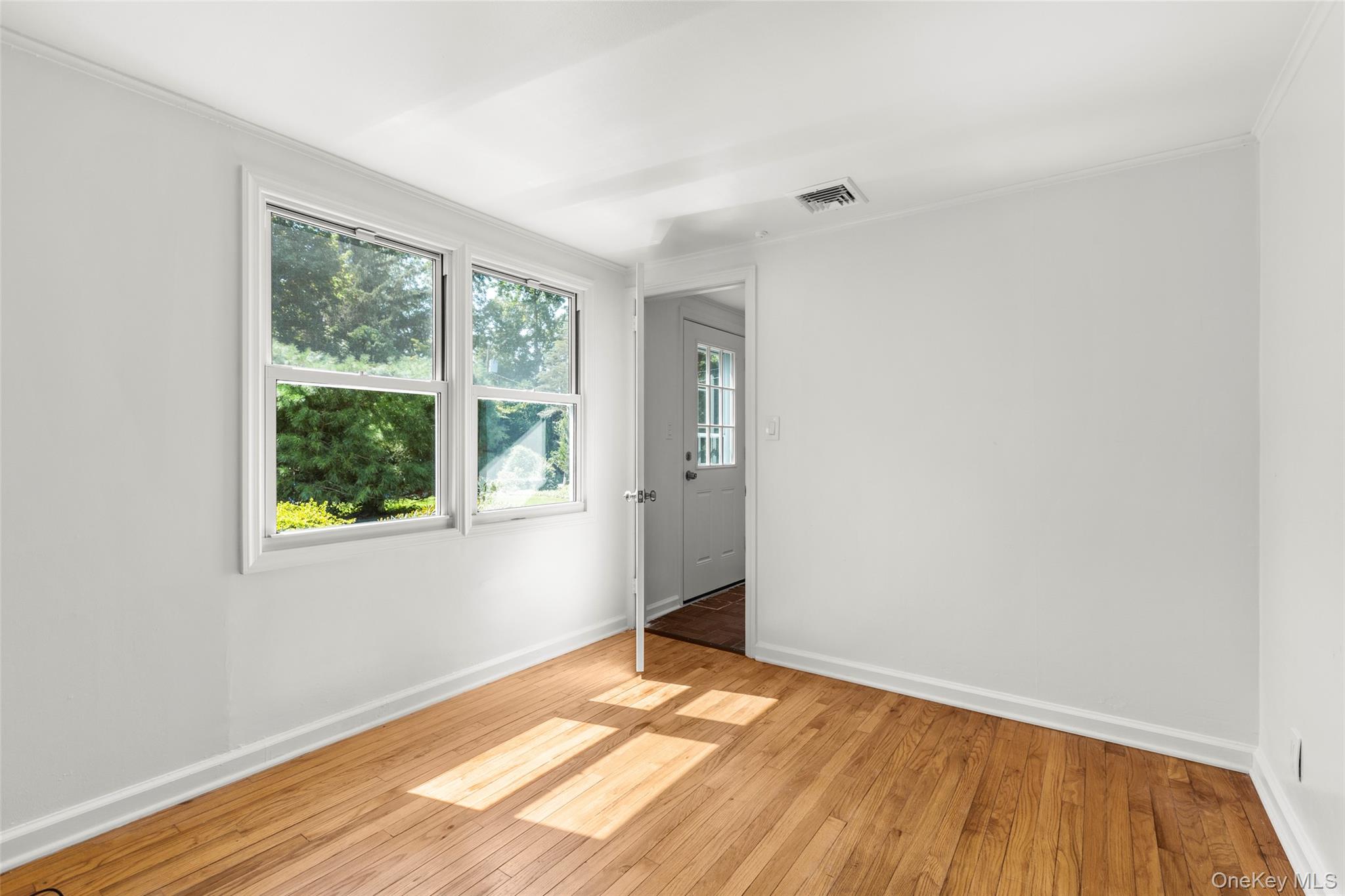 3 Bridge Road, Setauket, NY 11733