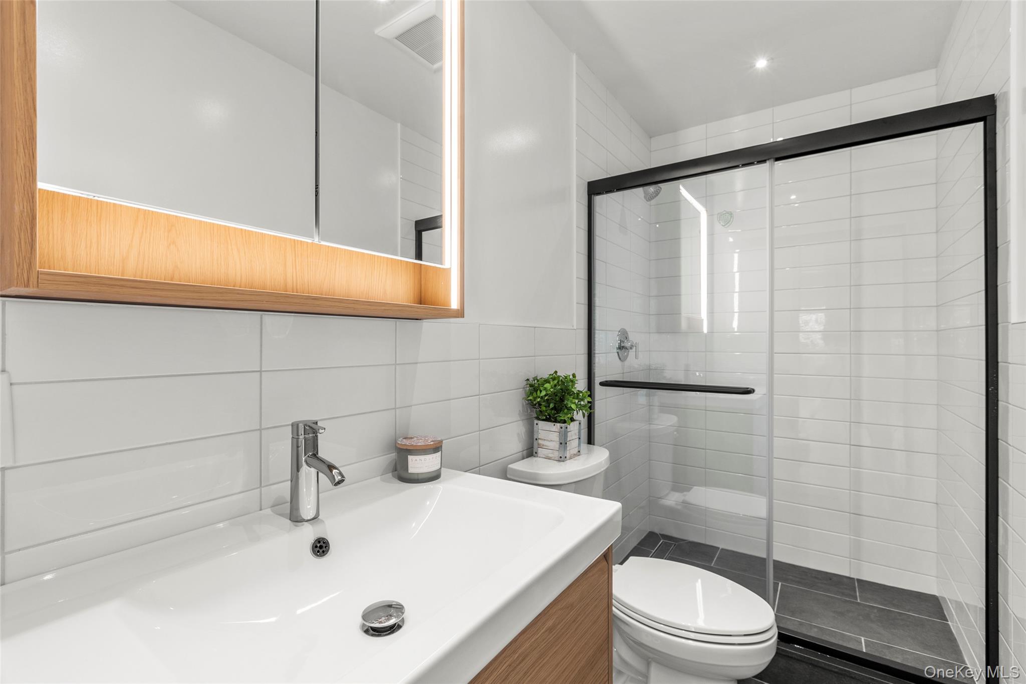 3 Bridge Road, Setauket, NY 11733